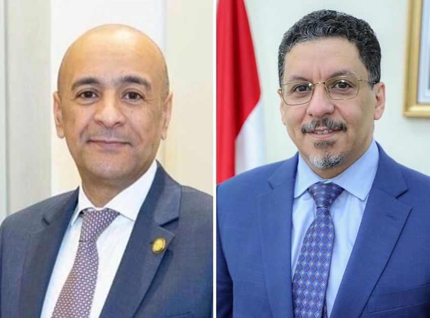 بن مبارك يجري اتصالا هاتفيا بأمين عام مجلس التعاون الخليجي