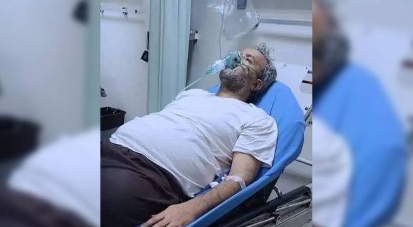 نهب الحوثيين راتبه.. أستاذ جامعي يناشد فاعلي الخير إنقاذه من الموت وتسديد تكاليف عملية جراحية