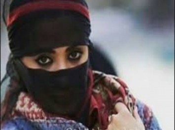 شاهد.. فتاة من صنعاء تتسبب بحالة طوارئ في عموم محافظات الجمهورية.. لهذا السبب 