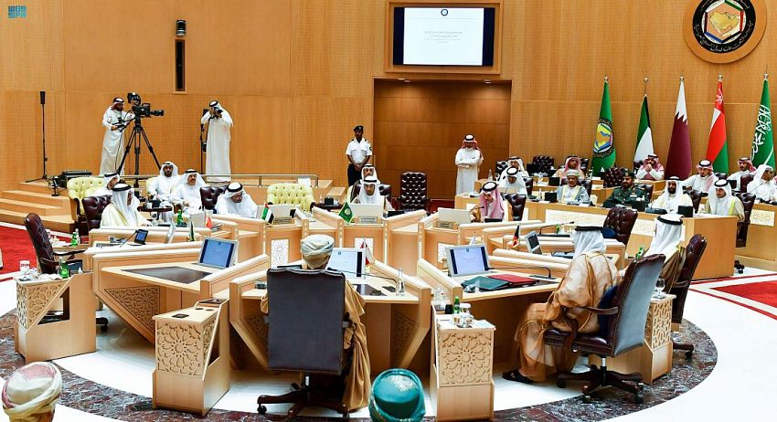 المجلس الوزاري لدول الخليج يؤكد دعمه الكامل لمجلس القيادة الرئاسي لتمكينه من تحقيق الأمن والاستقرار