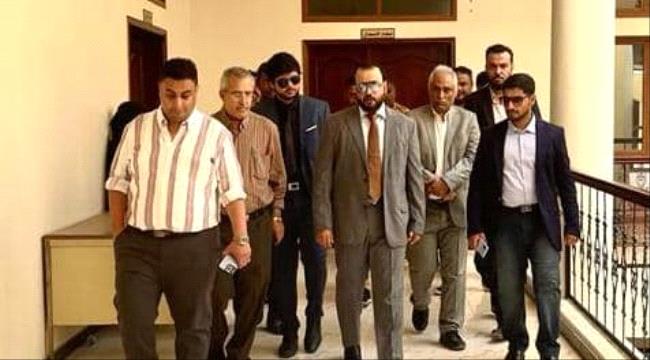 الحريزي يعقد اجتماعًا موسعًا بعد تعيينه وزيراً للأشغال العامة