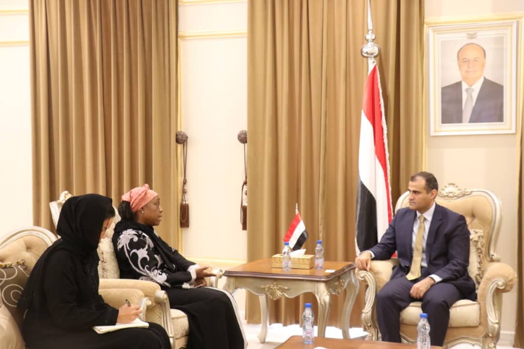 وزير الخارجية يناقش مع «اليونيسيف» الإسهام في تخفيف معاناة أطفال ونساء اليمن 