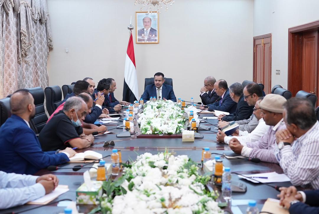 رئيس الوزراء يؤكد أولوية الحكومة للأمن الغذائي واستقرار تموين السلع الأساسية
