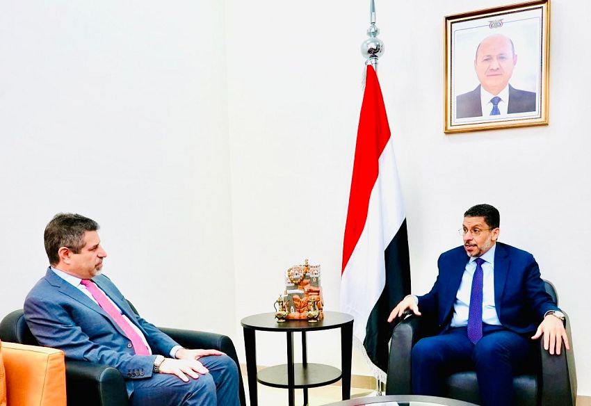 رئيس الوزراء يستقبل السفير الأمريكي لبحث تطورات الأوضاع في اليمن والمنطقة