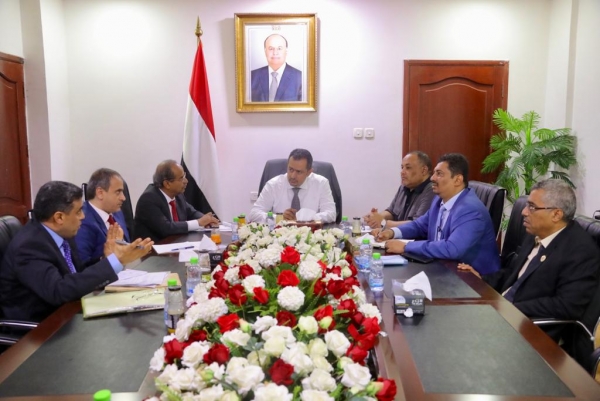 الحكومة توجه بسرعة تحويل مستحقات الطلاب بالخارج ومعالجة الاختلالات المتعلقة بالابتعاث
