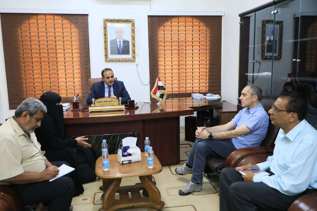 الوزير بحيبح يبحث مع منظمة أطباء بلاحدود السويسرية الموضوعات المتعلقة بشأن الصحي