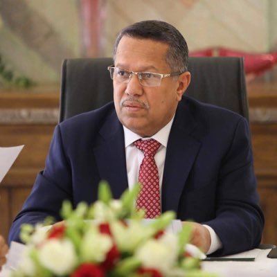 رئيس مجلس الشورى يعزي بوفاة الكابتن عمر باشامي