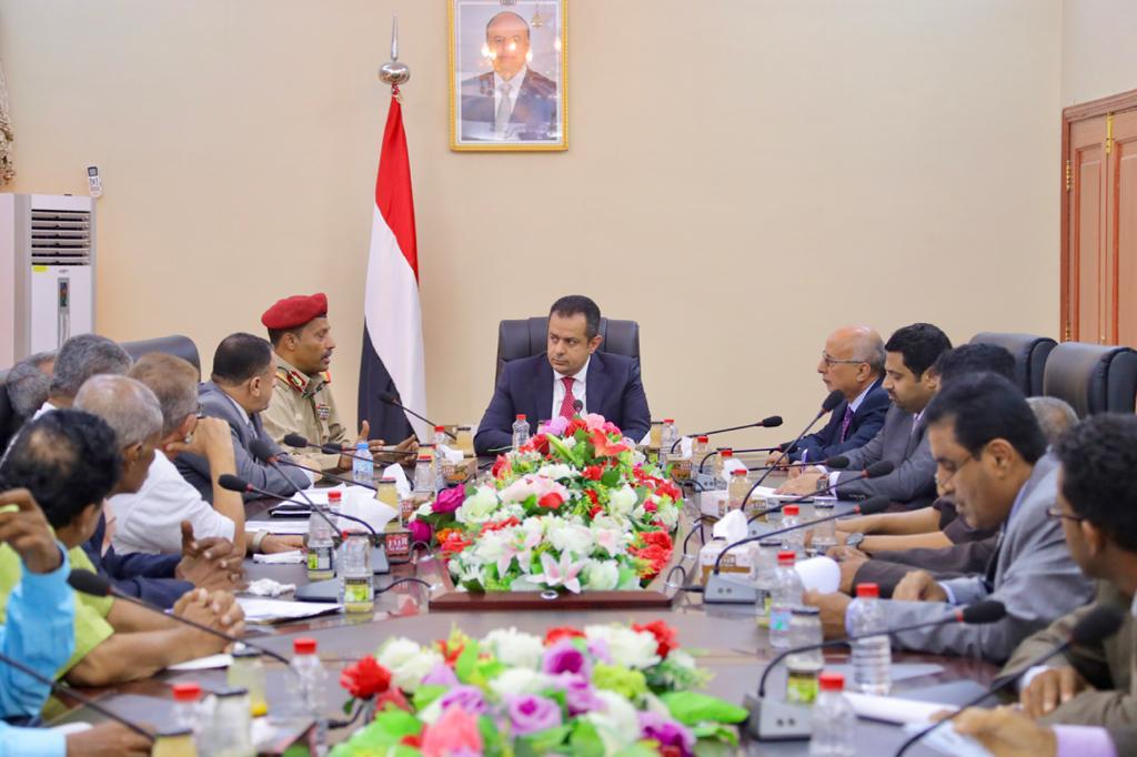 هام.. رئيس الوزراء : إحتكار سوق الوقود وفرض شروط مجحفة على الدولة أمر لا يمكن السكوت عنه