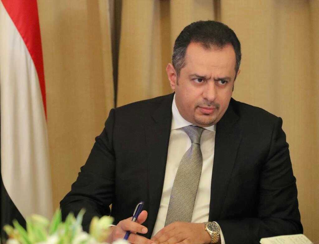 معين عبدالملك يؤكد حرص الحكومة على استكمال بناء مؤسسات الدولة وفقا للوائح المنظمة