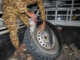 أمن مأرب يضبط شحنة مخدرات كانت في طريقها للحوثيين بصنعاء