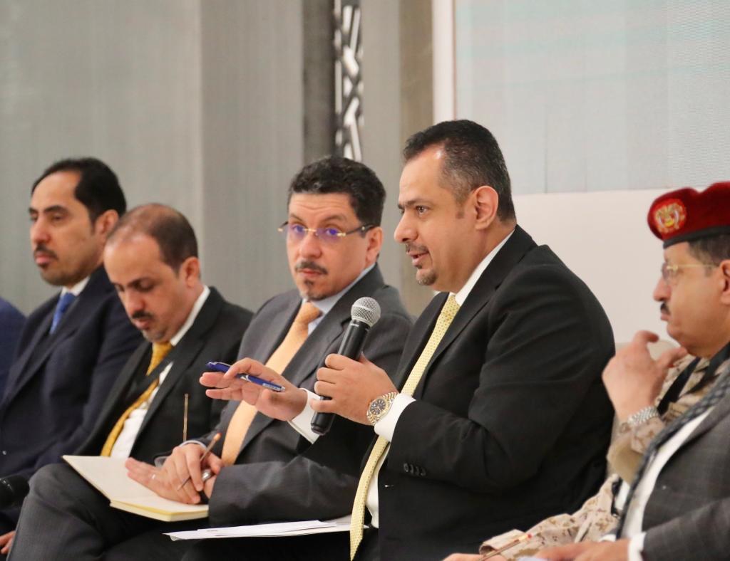 حكومة الكفاءات تعقد جلستي نقاش مع المشاركين في مشاورات الرياض بالمحورين السياسي والأمني