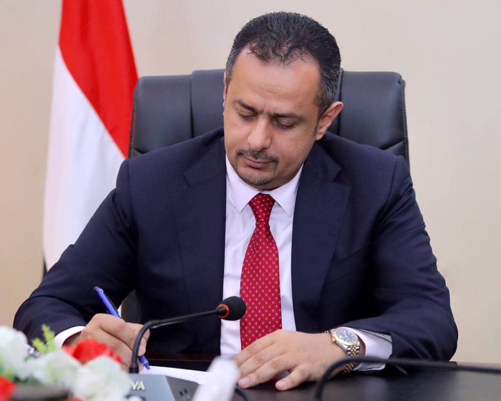 رئيس الوزراء يؤكد إحتفاظ اليمنيون بسجل ناصع للصحفيين الذين كان لهم دور حاسم في مقاومة الظلم 