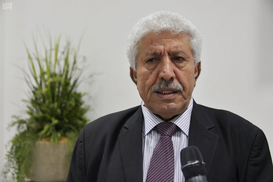 وزير الصحة يدشن مساعدات طبية جديدة وسيارات اسعاف مقدمة من مركز الملك سلمان