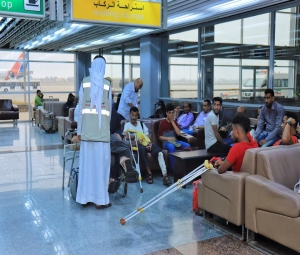 دولة الإمارات تقوم بإخلاء جرحى الحوادث الإرهابية في عدن للعلاج في الخارج