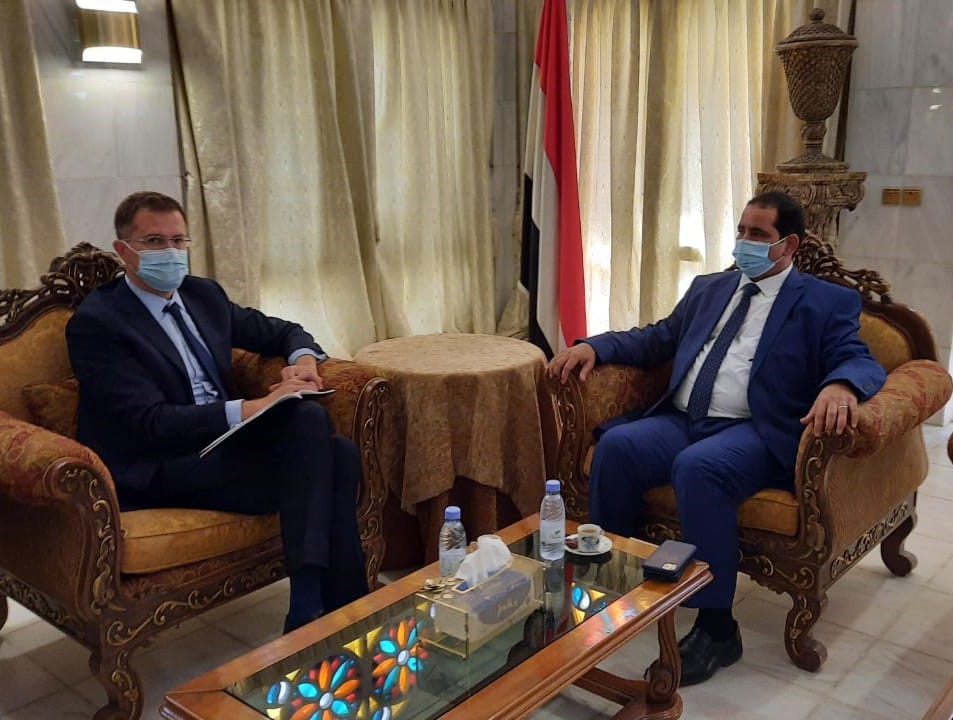 وزير الداخلية يبحث مع نائب السفير الالماني اوجه التعاون في المجال الامني