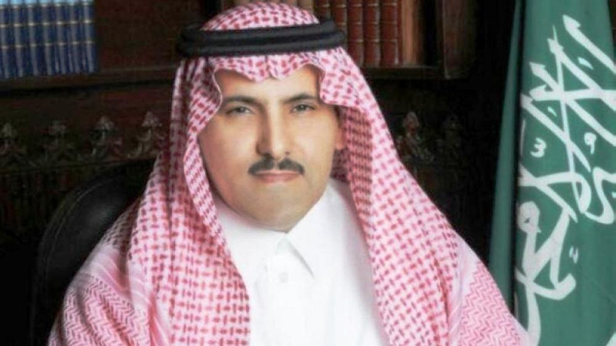 آل جابر يسخر من زعيم الحوثيين ويفضح حقيقة شعار المليشيا 