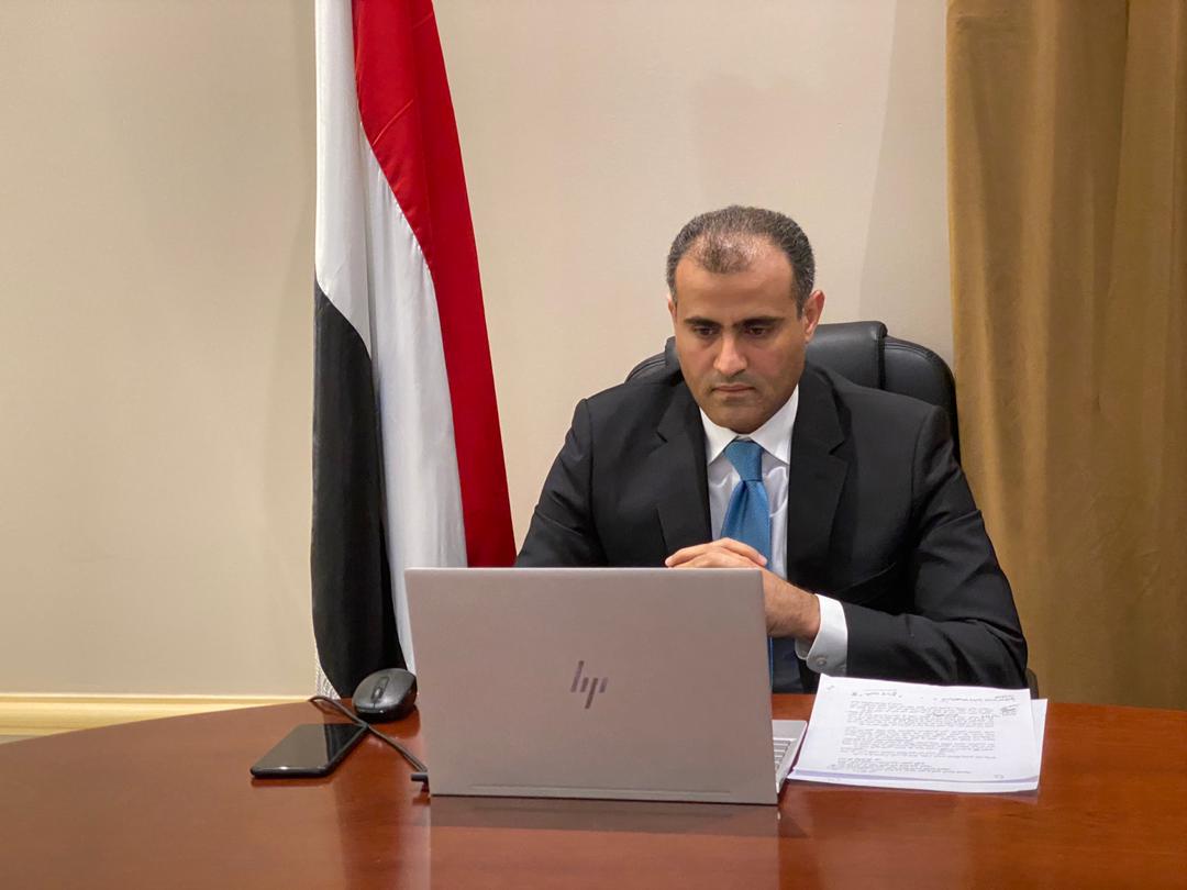 وزير الخارجية يحذر من إنهيار خزان "صافر" ويؤكد دعم اليمن لسيادة ووحدة الصين 