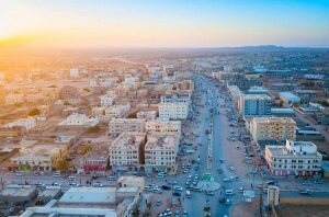 المحوري يناقش مع الخليفي سير العملية التعليمية في كلية المجتمع بشبوة