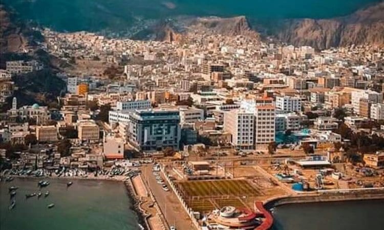 مصدر مسؤول يستنكر اقدام مجاميع مسلحة على اقتحام مباني وزارات الخارجية والتربية والعدل