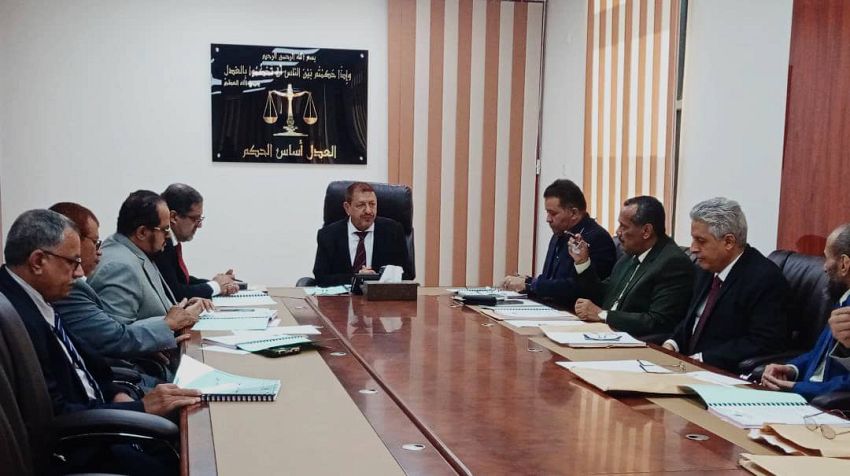 مجلس القضاء الأعلى ينتدب قضاة في النيابة العامة ويعين رئيساً لمحكمة قشن