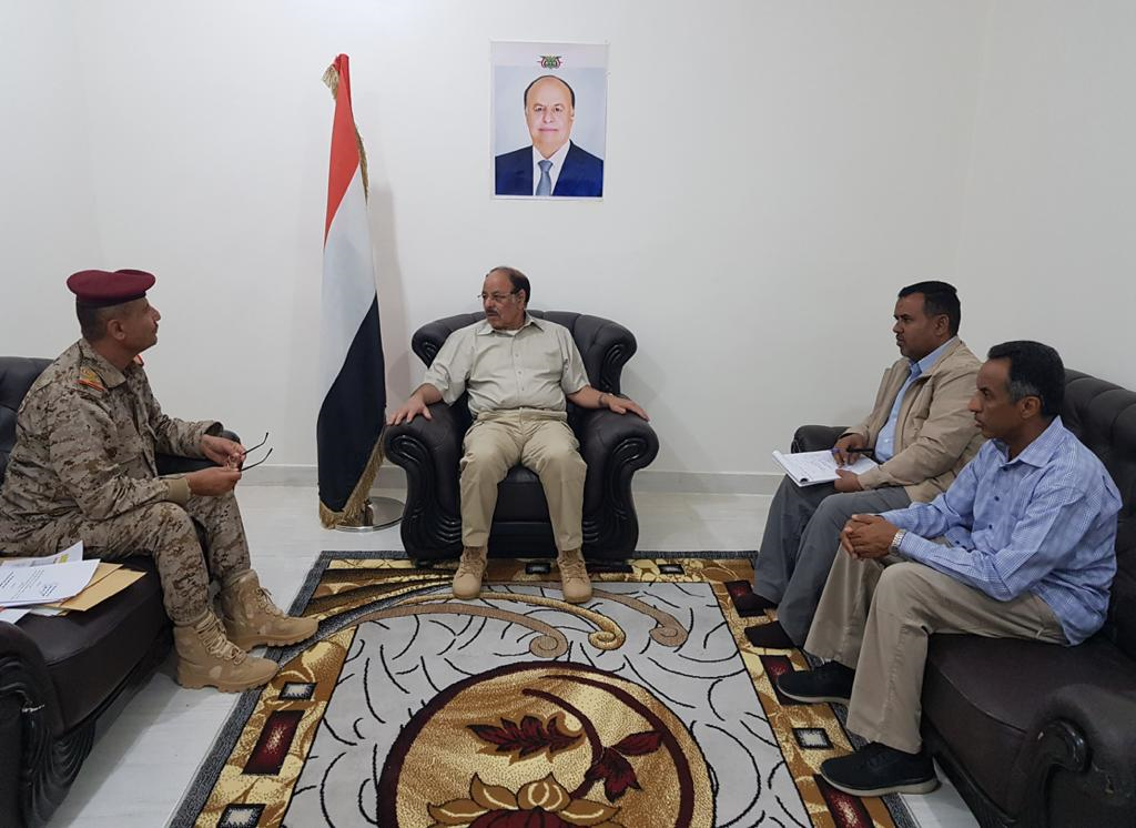 نائب رئيس الجمهورية يطلع على أحوال المقاتلين في المنطقة العسكرية الثالثة