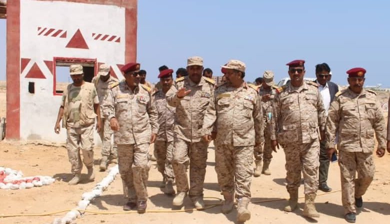 لجنة وزارة الدفاع وهيئة الأركان تواصل زياراتها لوحدات المنطقة العسكرية الثانية
