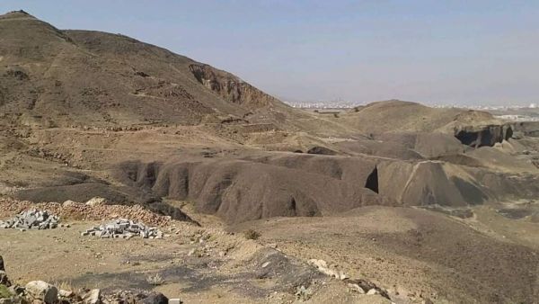 المليشيا تقصف وتحاصر منطقة صرف في بني حشيش ونداء استغاثة للأهالي: نتعرض لعدوان
