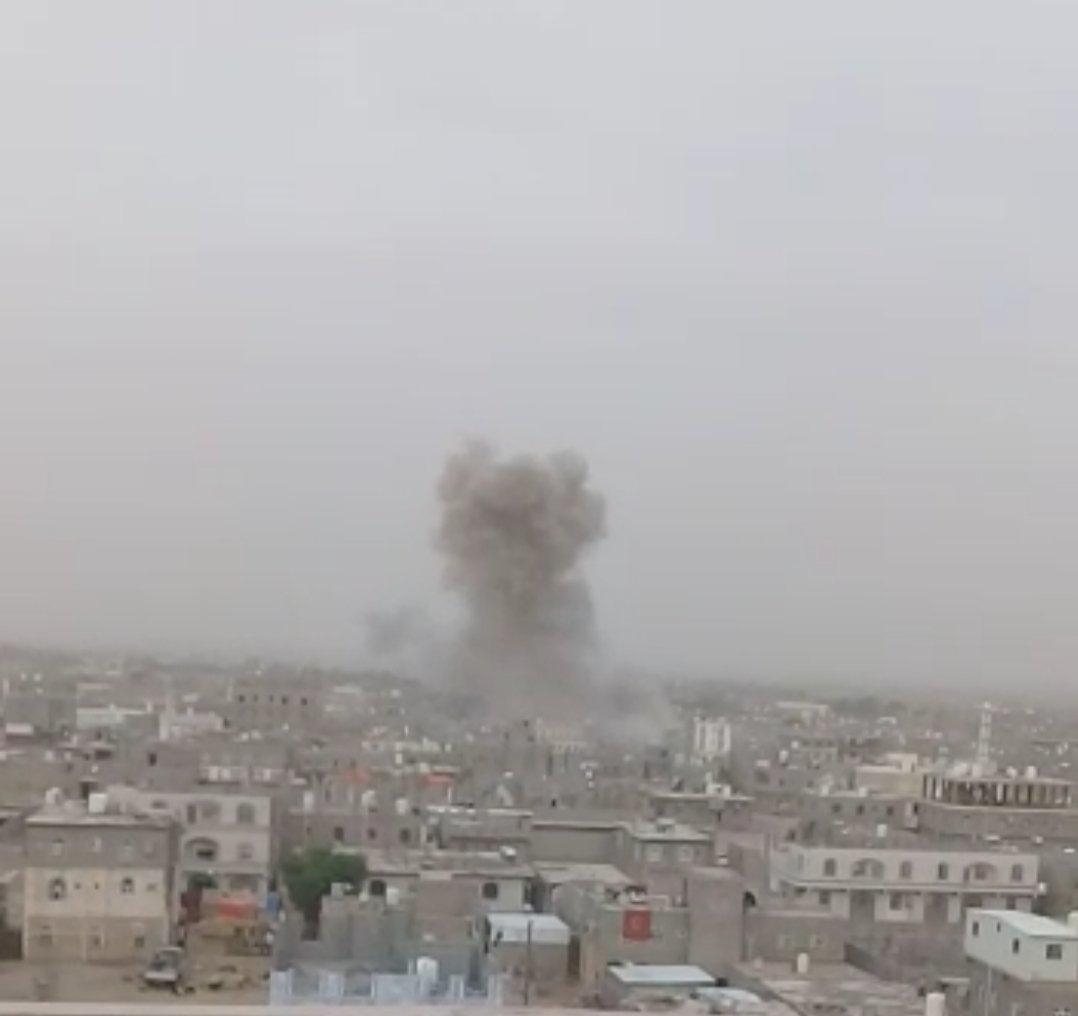 ميليشيا الحوثي تستهدف حي سكني بمأرب بصاروخ باليستي