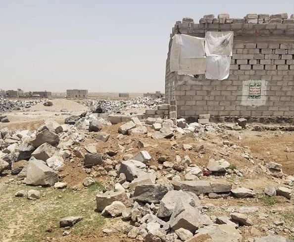 منظمة حقوقية: مليشيا الحوثي صادرت وفجرت 135 منزلاً في ذمار خلال 8 سنوات
