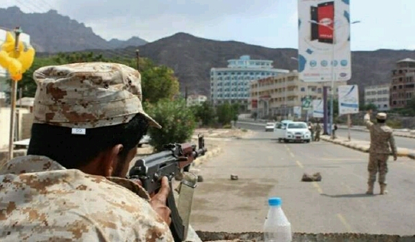 انفجارات عنيفة تهز مدينة عدن ودخول أسلحة ثقيلة لأول مرة 