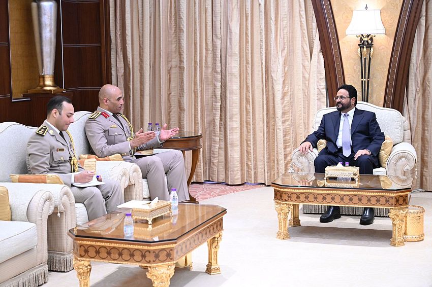 العرادة يبحث مع الملحق العسكري المصري أوجه التعاون الأمني والعسكري