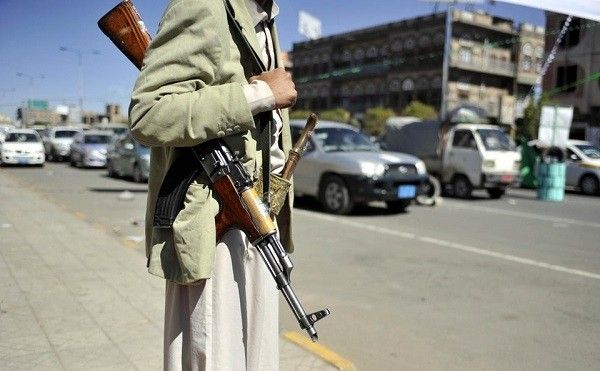 سائق "باص" انتقد مليشيا الحوثي بصنعاء فغيبته عن الانظار ونهايته مجهوله