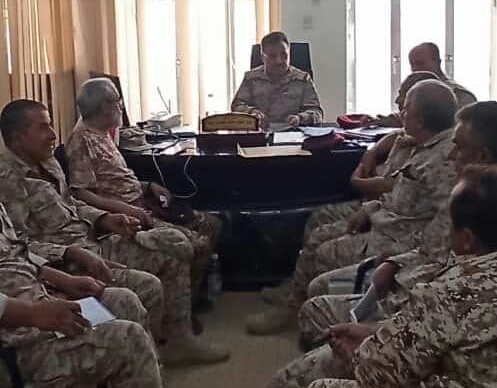 المفتش العام للقوات المسلحة يعقد إجتماعاً بمدراء الدوائر ولجان التفتيش