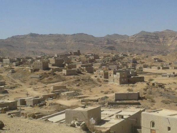 مليشيا الحوثي تقصف عشوائيا قرى آهلة بالسكان في مديرية الزاهر بالبيضاء
