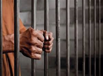 بسبب التعذيب.. و فاة أحد المختطفين المفرج عنهم من سجون الحوثي بعد إصابته بالسرطان