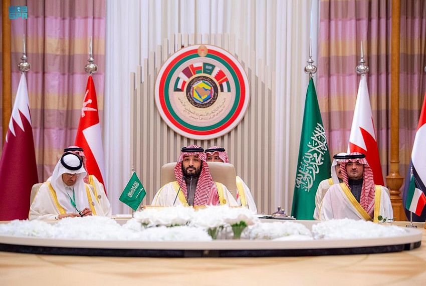 ولي العهد السعودي يؤكد دعم بلاده لجهود الحل السياسي الشامل للأزمة اليمنية
