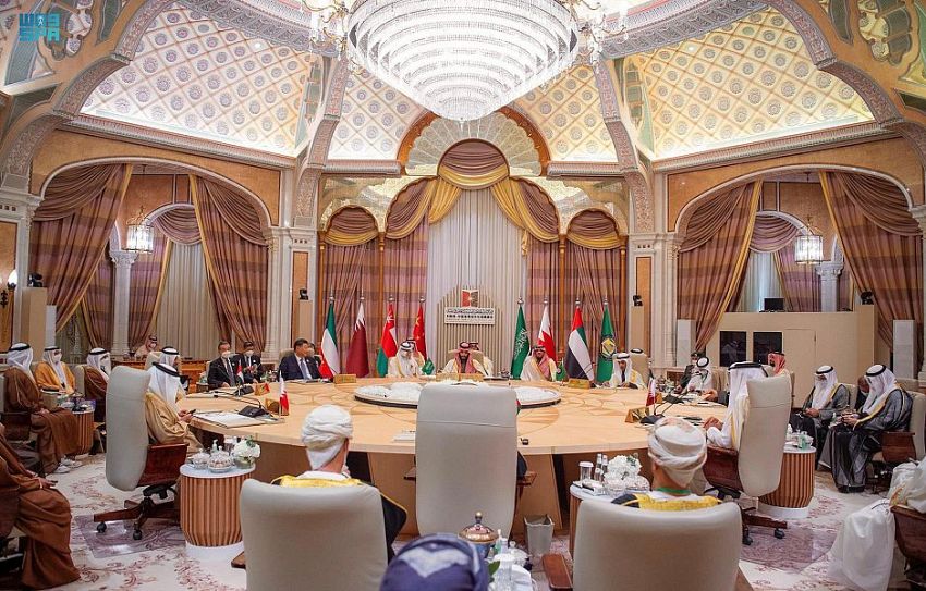 المجلس الأعلى لدول الخليج يؤكد دعمه لمجلس القيادة الرئاسي ويدين إستمرار التدخلات الإيرانية في اليمن
