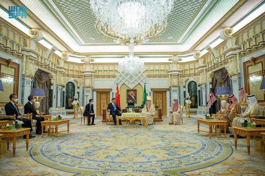 السعودية والصين تؤكدان دعمهما لمجلس القيادة الرئاسي وحل الأزمة وفقاً للمرجعيات الثلاث
