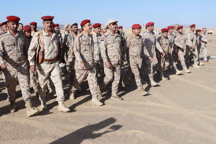 رئيس الأركان يشهد تدشين العام التدريبي الجديد في المنطقة العسكرية السادسة