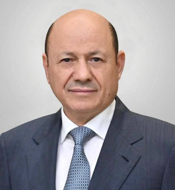 رئيس مجلس القيادة الرئاسي يهنئ الرئيس الصيني بإعادة انتخابه لولاية ثالثة