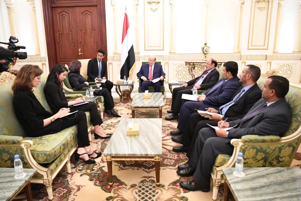 الرئيس هادي يستقبل مساعدة الأمين العام للأمم المتحدة للشؤون السياسية