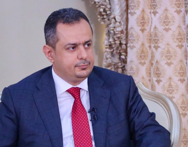 الدكتور معين عبدالملك يشدد على جميع الوزراء في حكومته تلمس إحتياجات المواطنين ومتابعة تنفيذ المشاريع عن قرب