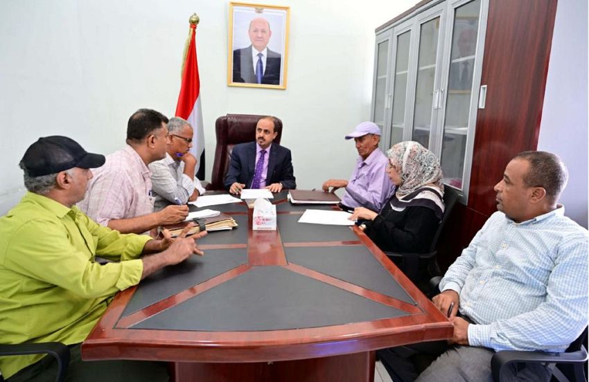 الوزير الإرياني يناقش الترتيبات للاحتفال بالعيد الـ 59 لثورة 14 أكتوبر