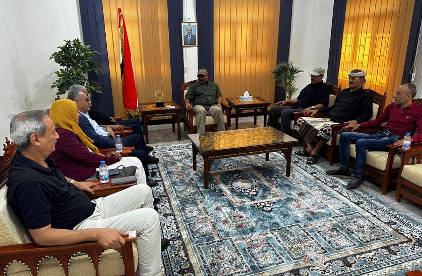 عضو مجلس القيادة الرئاسي طارق صالح يلتقي لجنة المصالحة والسلم المجتمعي بتعز