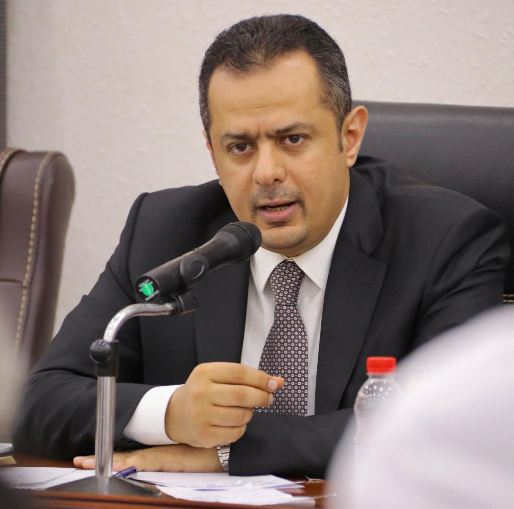 رئيس الوزراء يتلقى اتصالا هاتفيا من نظيره المصري