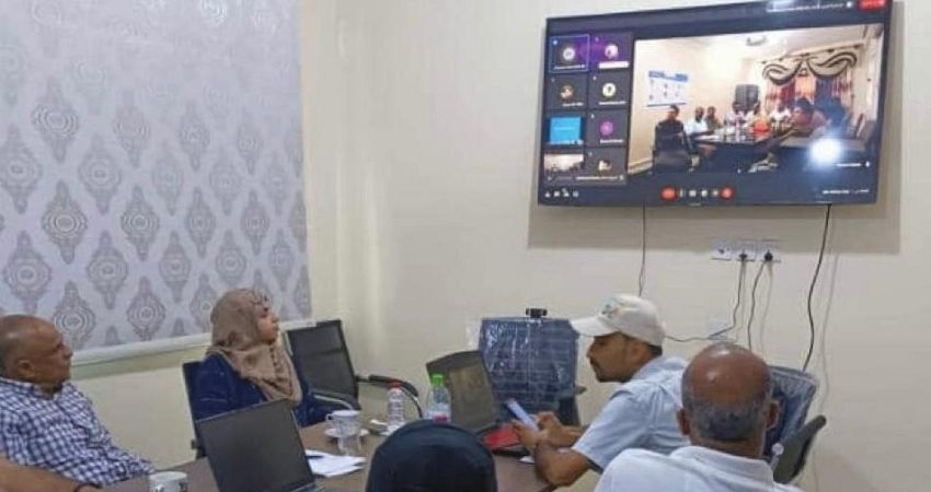 صندوق الطرق ومكتب "يونبس" يناقشان بدء تنفيذ 31 مشروعاً في اليمن
