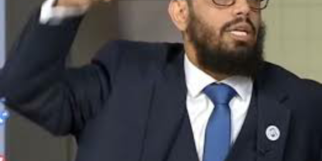 ناشطوا المواقع الاجتماعية يسخرون من الانتقالي … وذريعة مكافحة الارهاب تجمع الانتقال بالحوثيين في اليمن .