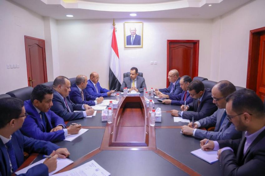 في اجتماع برئاسة رئيس الوزراء.. لجنة السندات تناقش آفاق التوقعات للاقتصاد الوطني وقضايا الدين العام