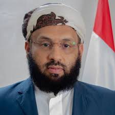 الوزير شبيبة يطلع على سير العمل في مكتب وزارة الأوقاف بساحل حضرموت