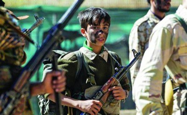 الحكومة : مليشيا الحوثي حوّلت المدارس إلى معسكرات لتدريب الأطفال
